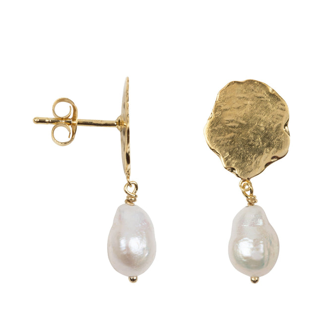E2256 Gold Hammered Flat Coin Pearl Stud Earring Gold Plated