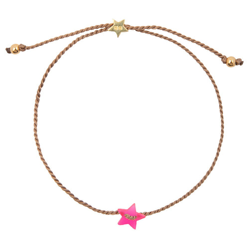 Rope armbandje met beige rope en een neon roze kleurig sterretje Betty Bogaers