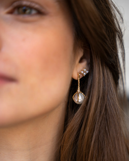 Claw Stud Earring (one piece)