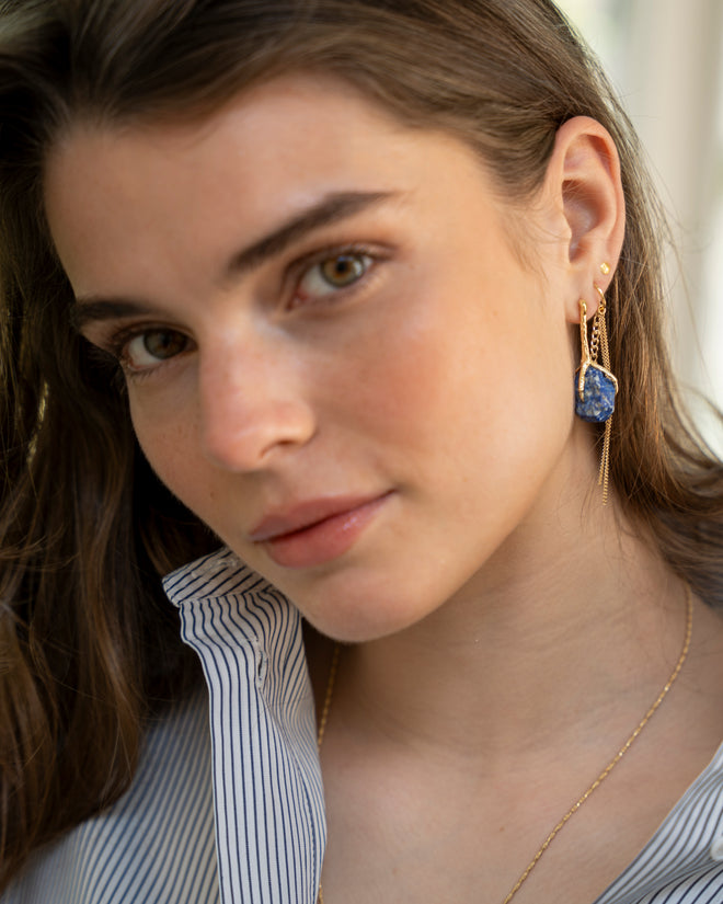 Claw Stud Lapiz Lazuli Earring (one piece)