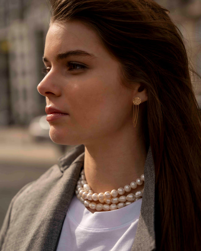 Chunky Pearls Necklace