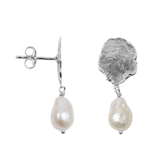 E2256 Silver Hammered Flat Coin Pearl Stud Earring Silver