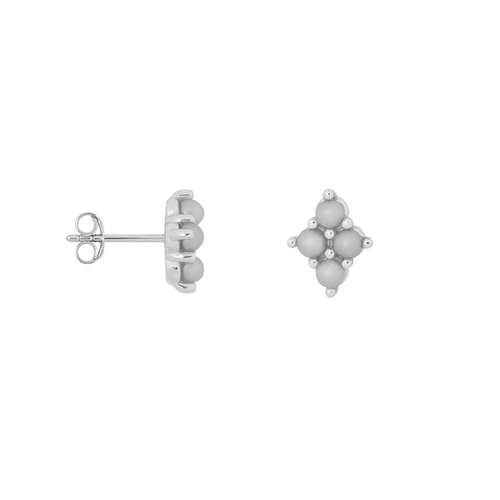 Four Pearls Stud Earring (one piece)